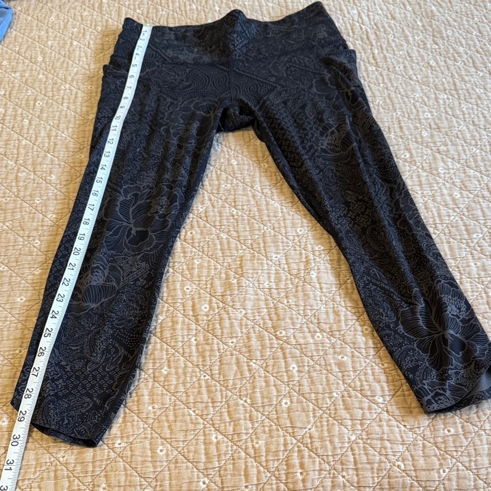 Athleta Black Floral Leggings